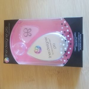 NWT Liner Designer by beautyblender Pro